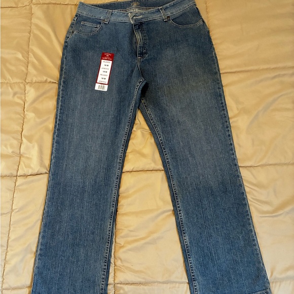 Classic Blue Women's Jeans - Picture 2 of 11